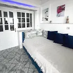 Stelios' Beachfront Retreat 別荘