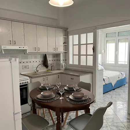 Stelios' Beachfront Retreat Ferienhaus Páros