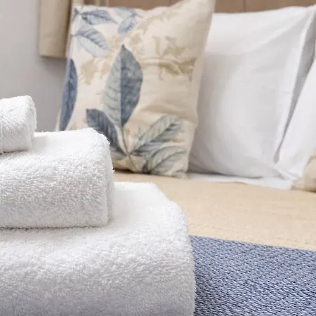 Stelios' Beachfront Retreat 度假居 *