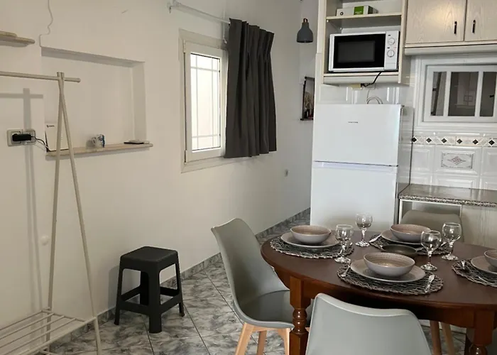 Stelios' Beachfront Retreat Casa de Férias *