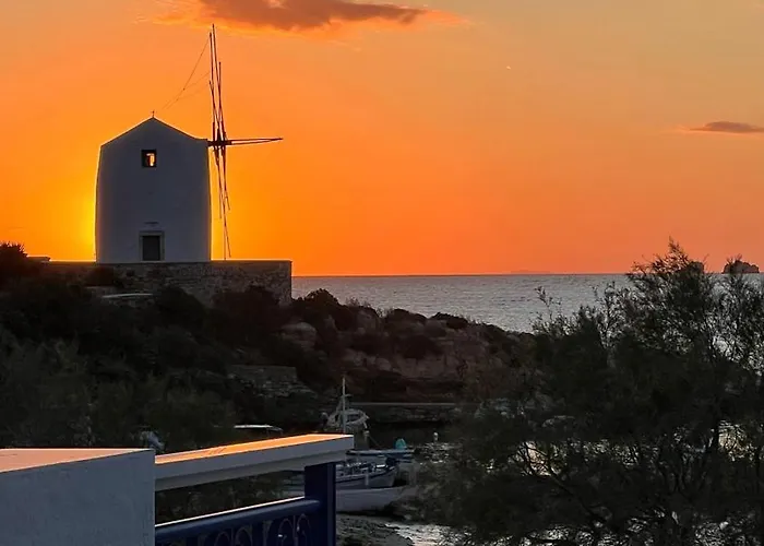 Stelios' Beachfront Retreat 度假居