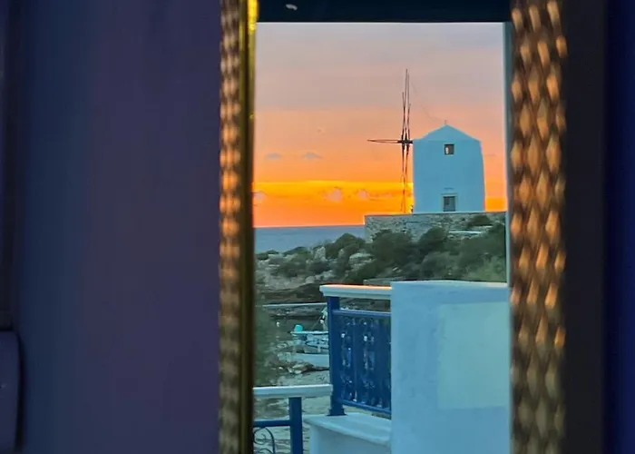 Stelios' Beachfront Retreat Páros